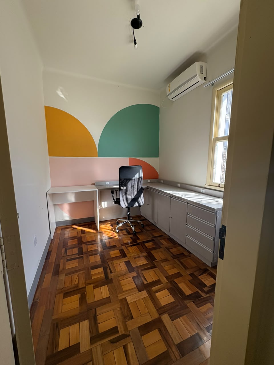 Foto da sala Escritório privativo para 2 posições · 0 a 10 m² em Centro, Santa Maria (1/3)