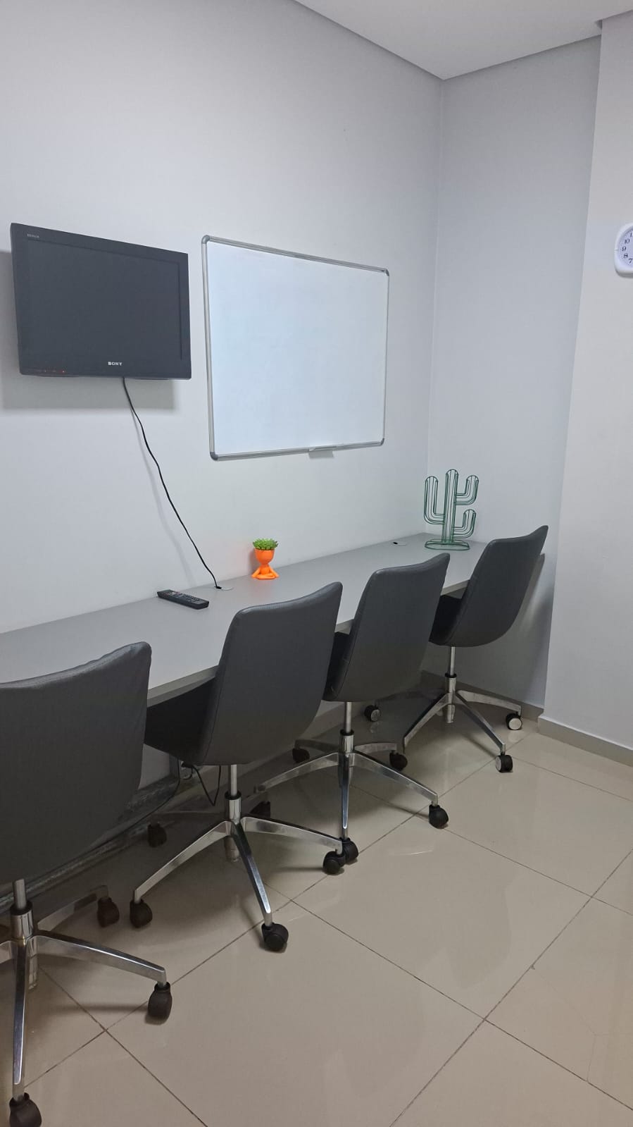 Foto da sala Escritório privativo para 3 posições · 0 a 10 m² em Centro, Passo Fundo (4/5)
