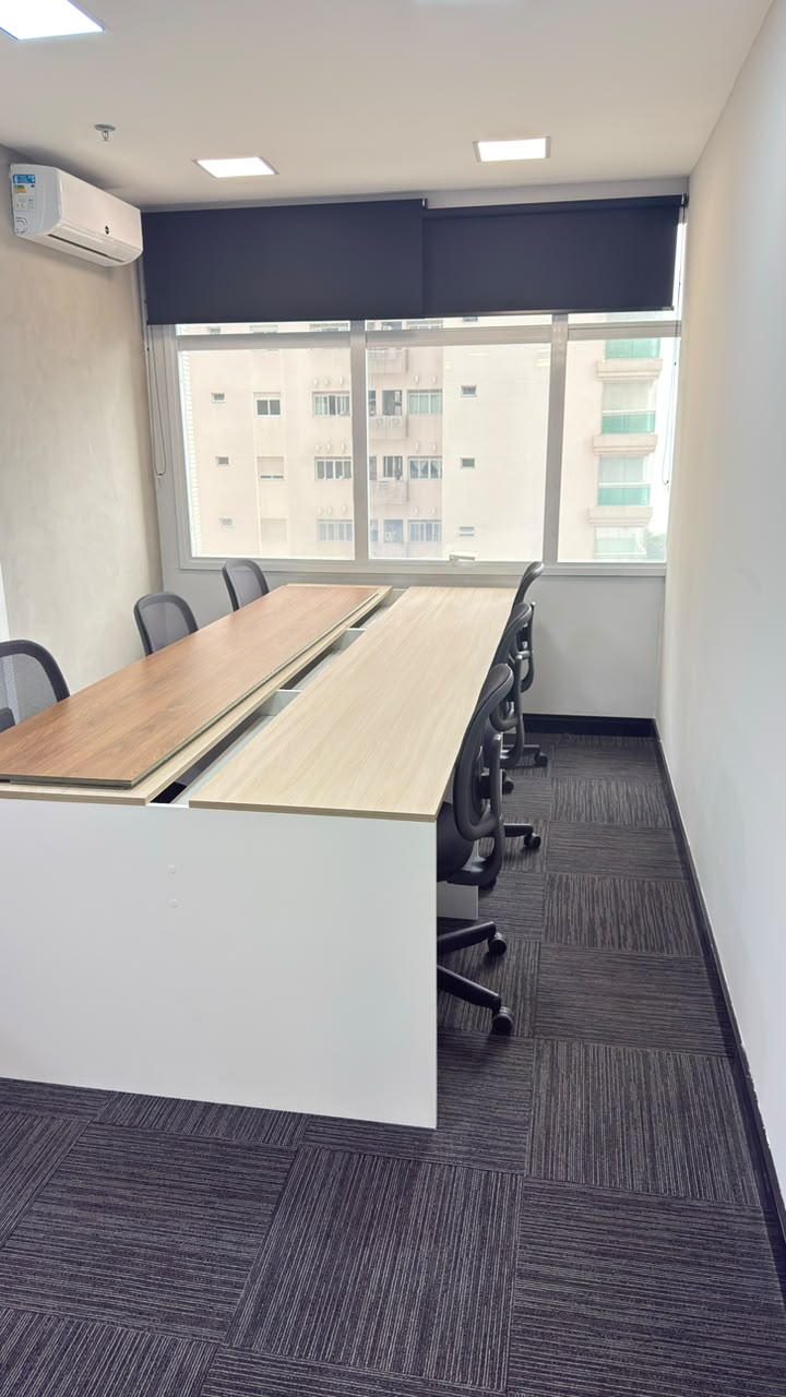 Foto de la sala Oficina privada para 10 puestos · 30 a 40 m² en Aparecida, Santos (3/3)