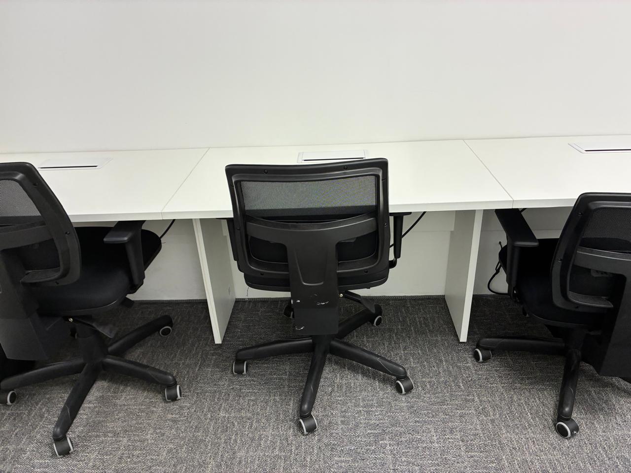 Foto da sala Escritório privativo para 3 posições · 0 a 10 m² em Pinheiros, São Paulo (3/3)