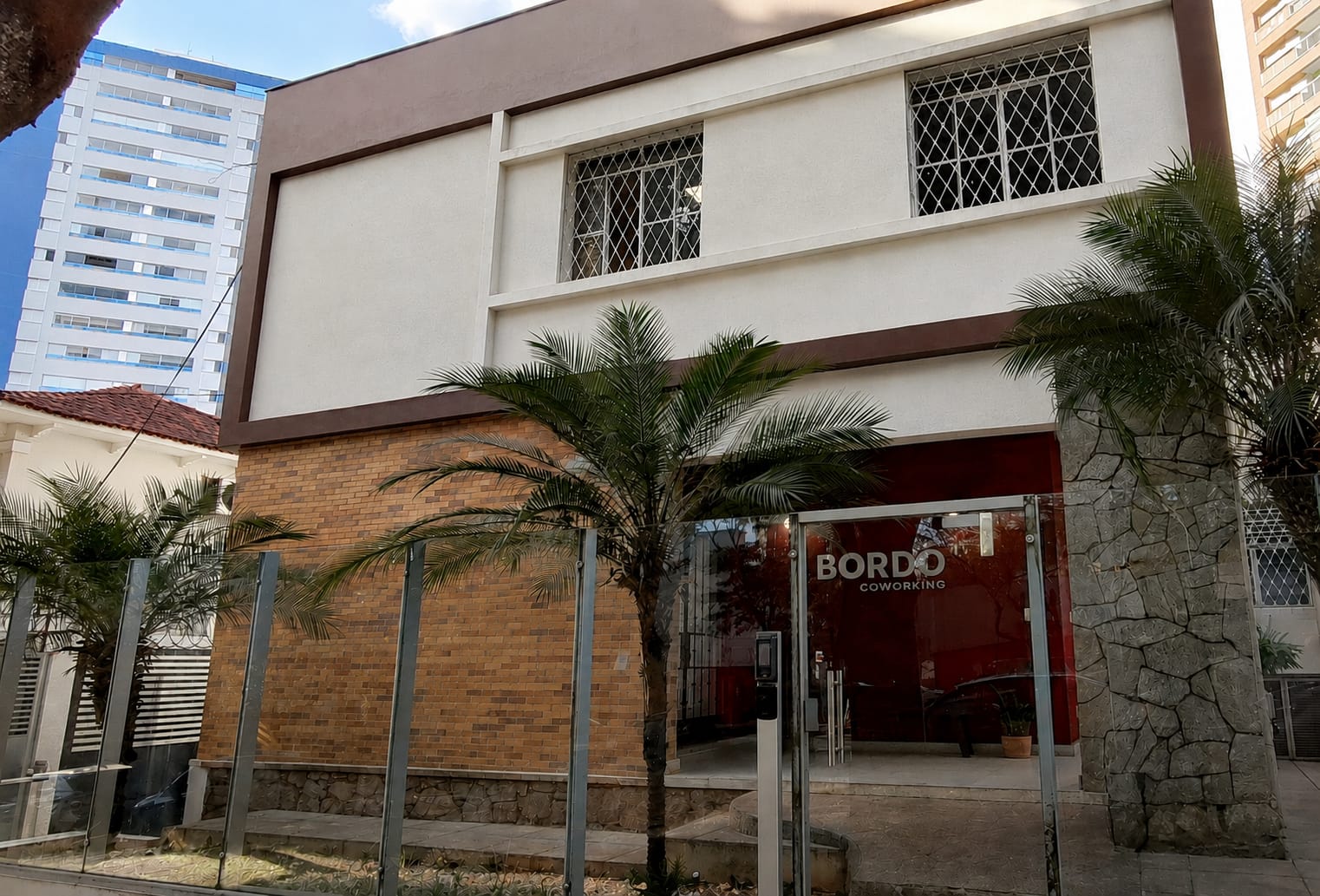 Foto da sala Bordô Coworking (9/10)