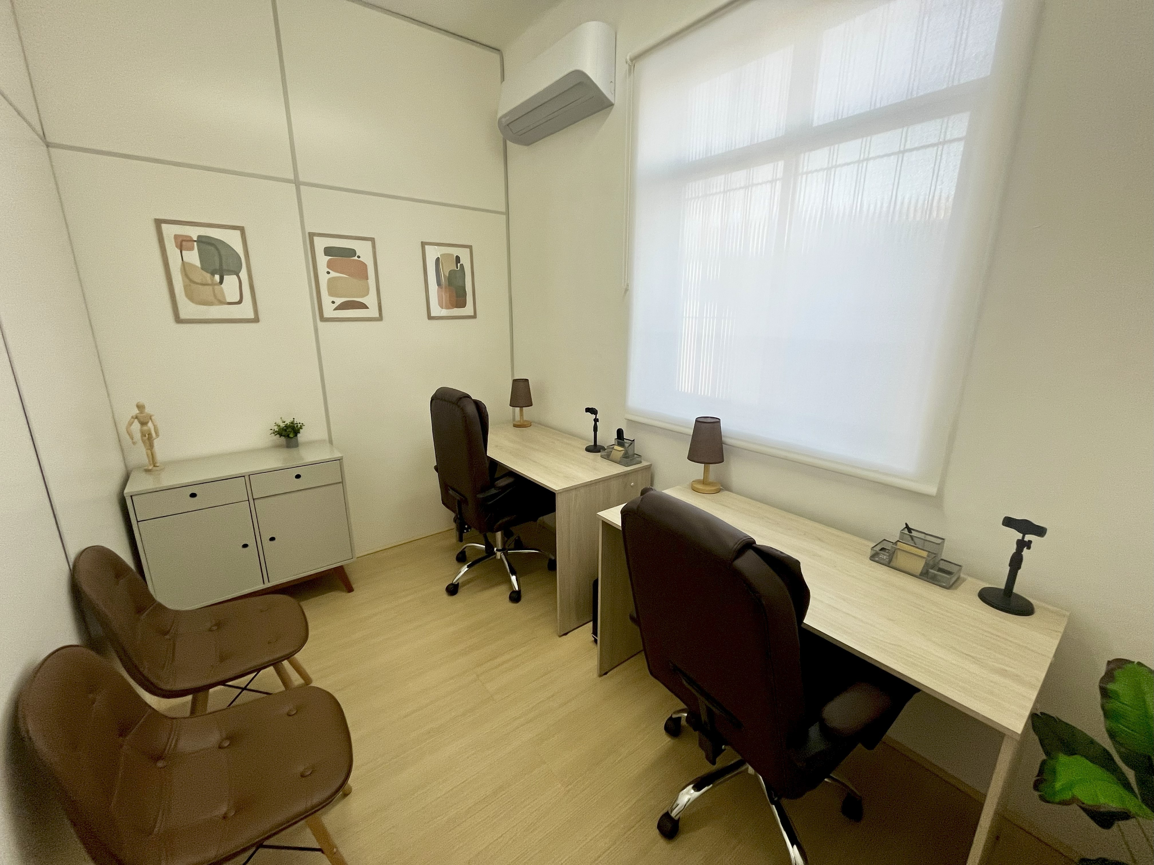 Foto da sala Escritório privativo para 4 posições · 0 a 10 m² em Centro, Nova Iguaçu (3/3)