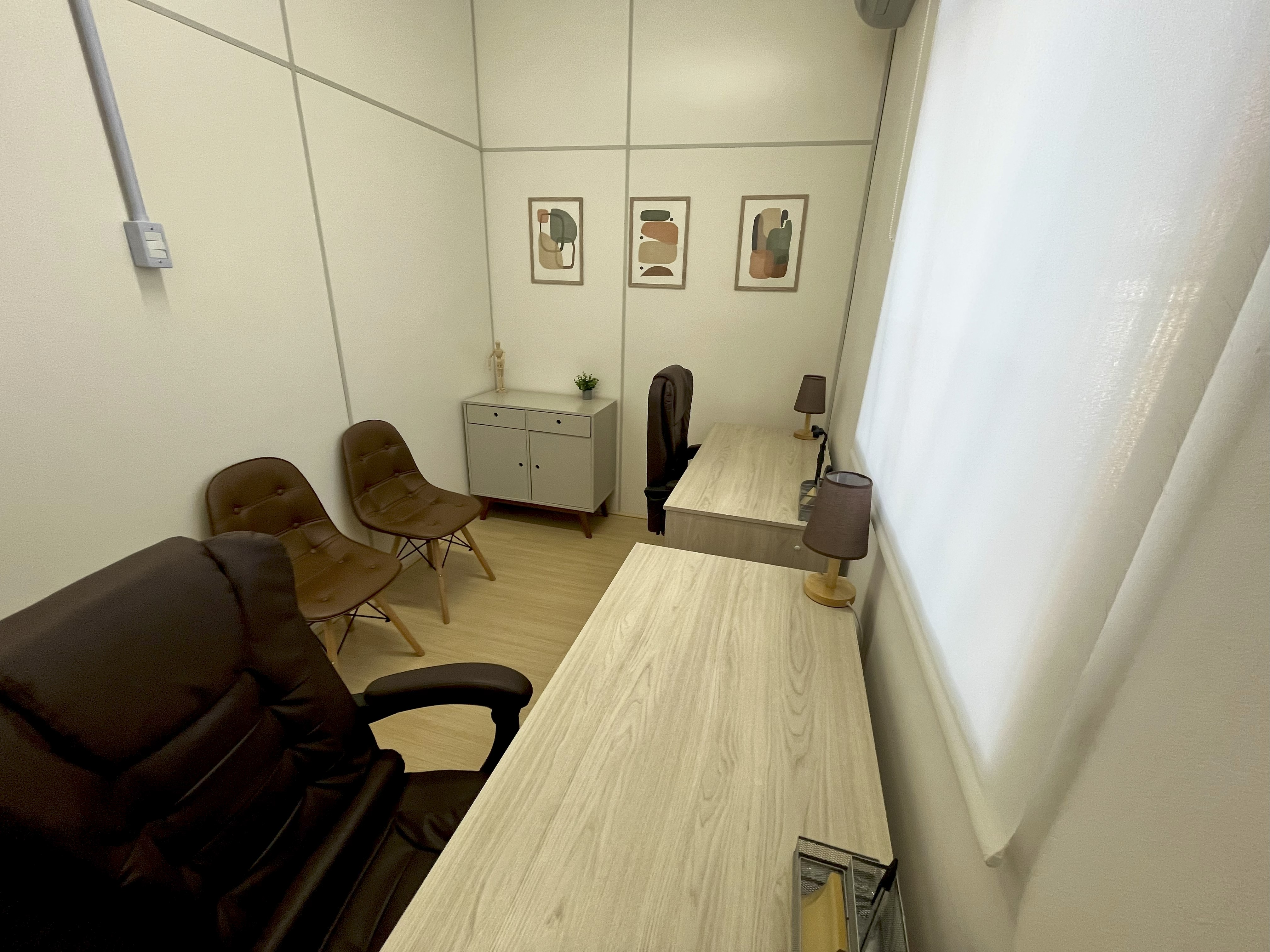 Foto da sala Escritório privativo para 4 posições · 0 a 10 m² em Centro, Nova Iguaçu (2/3)