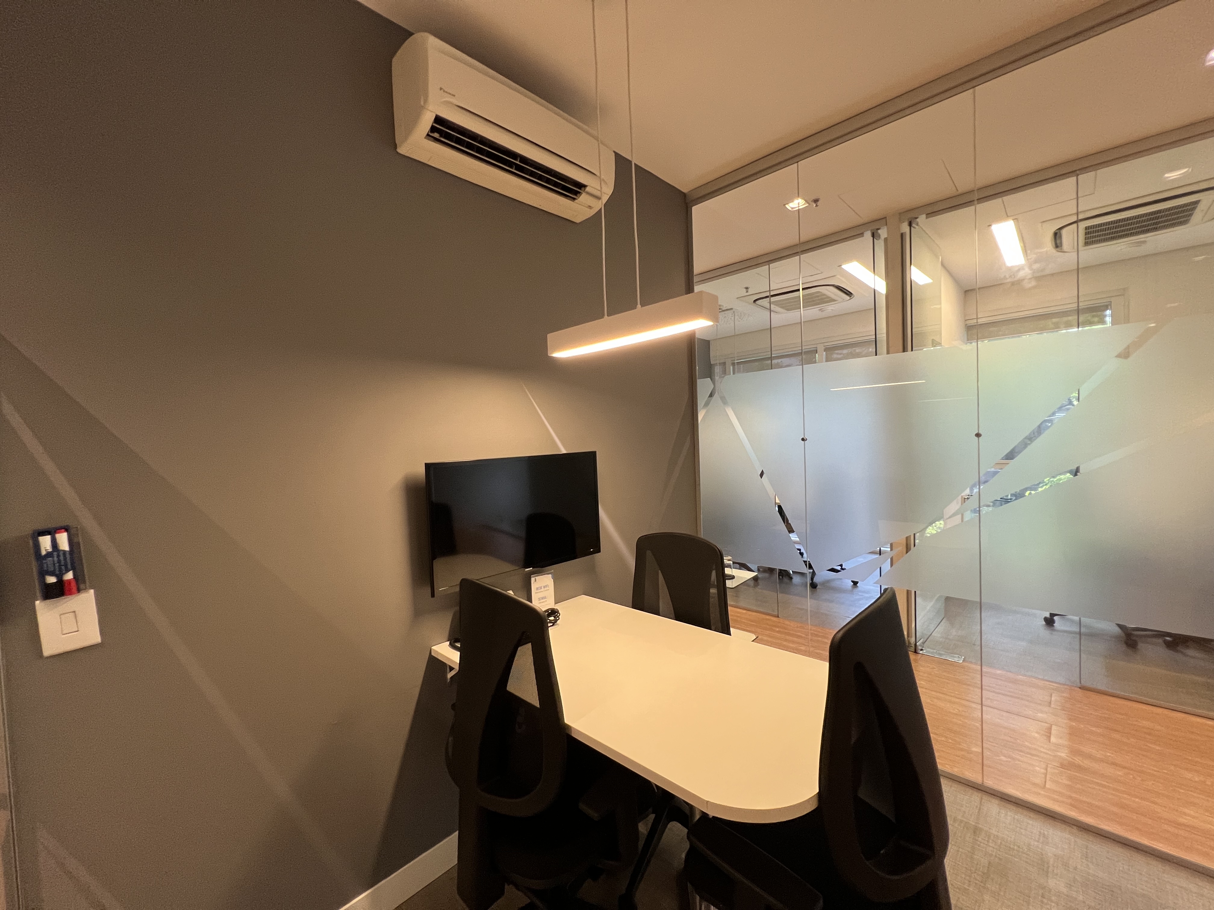 Sala 04 — Jardim Paulista, São Paulo/SP