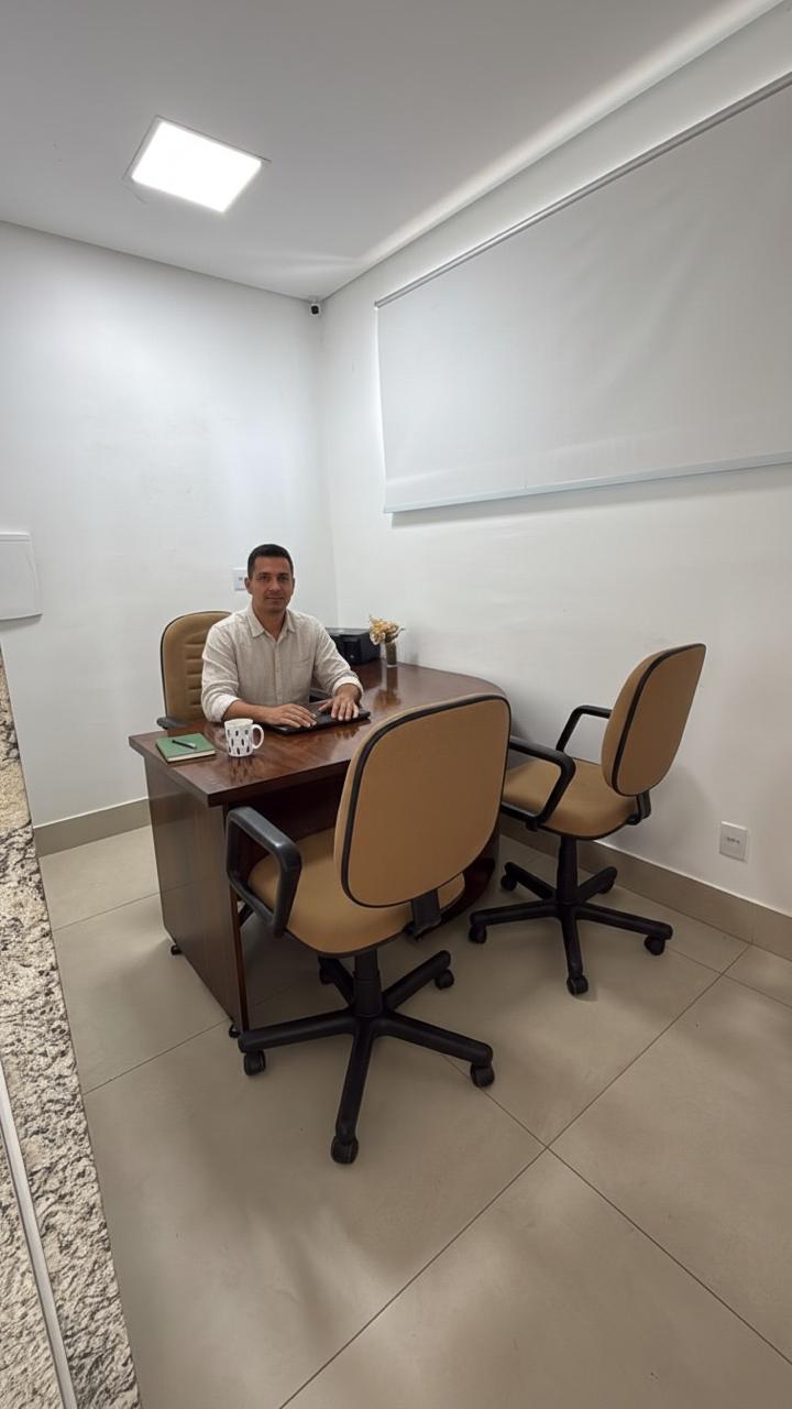 Foto da sala Escritório privativo para 3 posições · 0 a 10 m² em Canaã, Ipatinga (3/4)