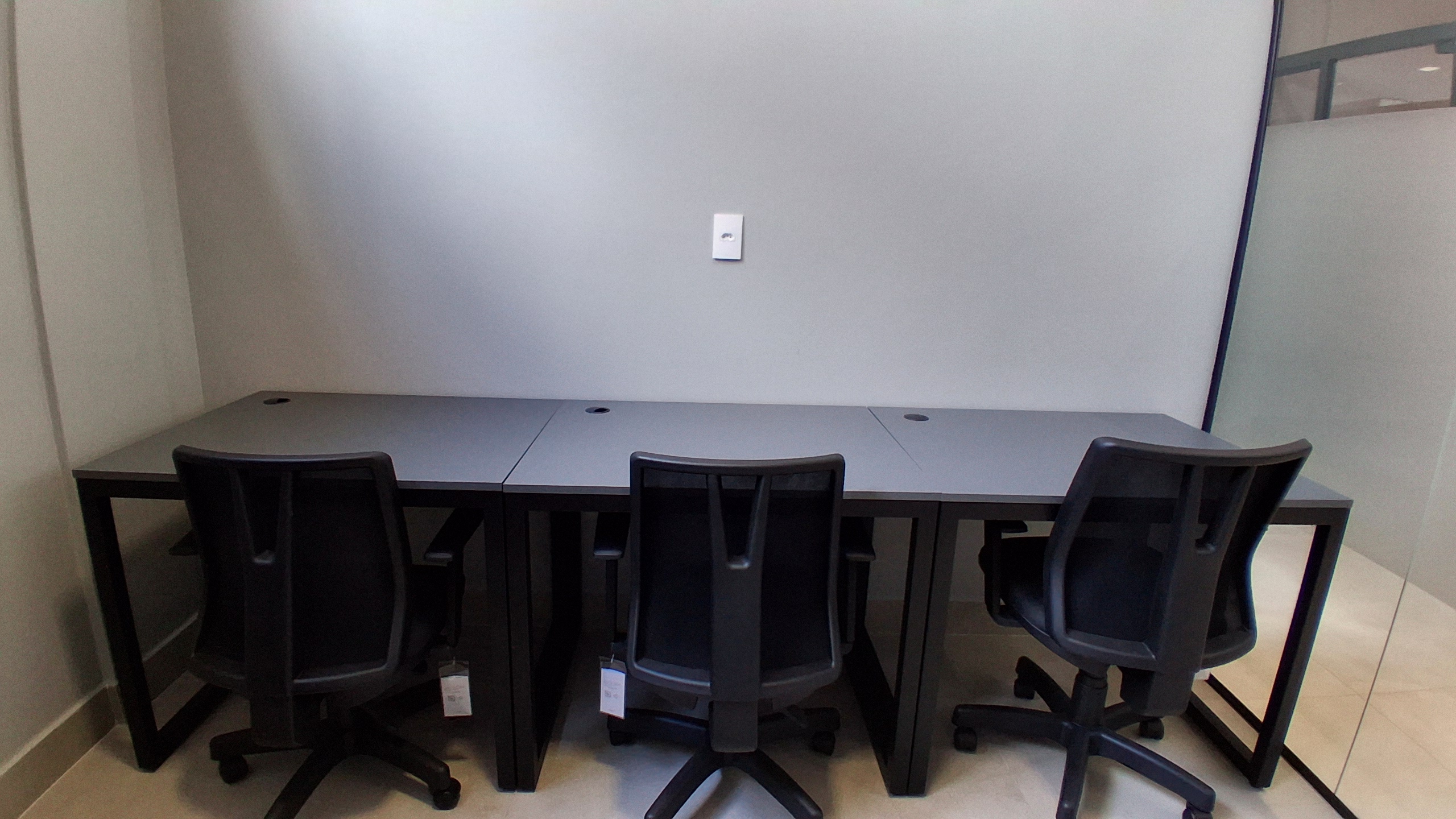 Foto da sala Escritório privativo para 3 posições · 0 a 10 m² em Centro, Santa Bárbara d'Oeste (2/3)