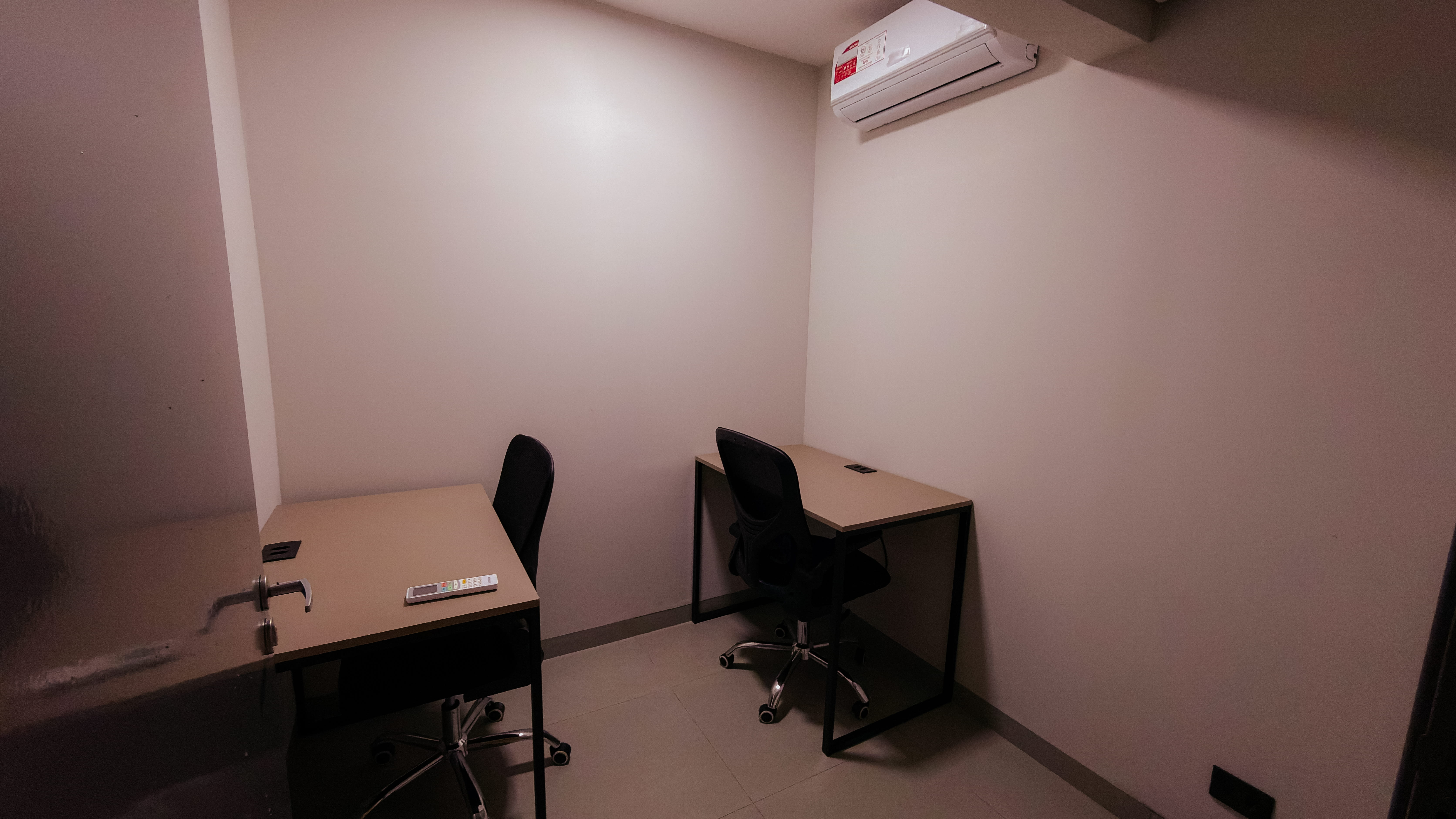 Foto da sala Escritório privativo para 2 posições · 0 a 10 m² em Jardim dos Estados, Campo Grande (1/3)