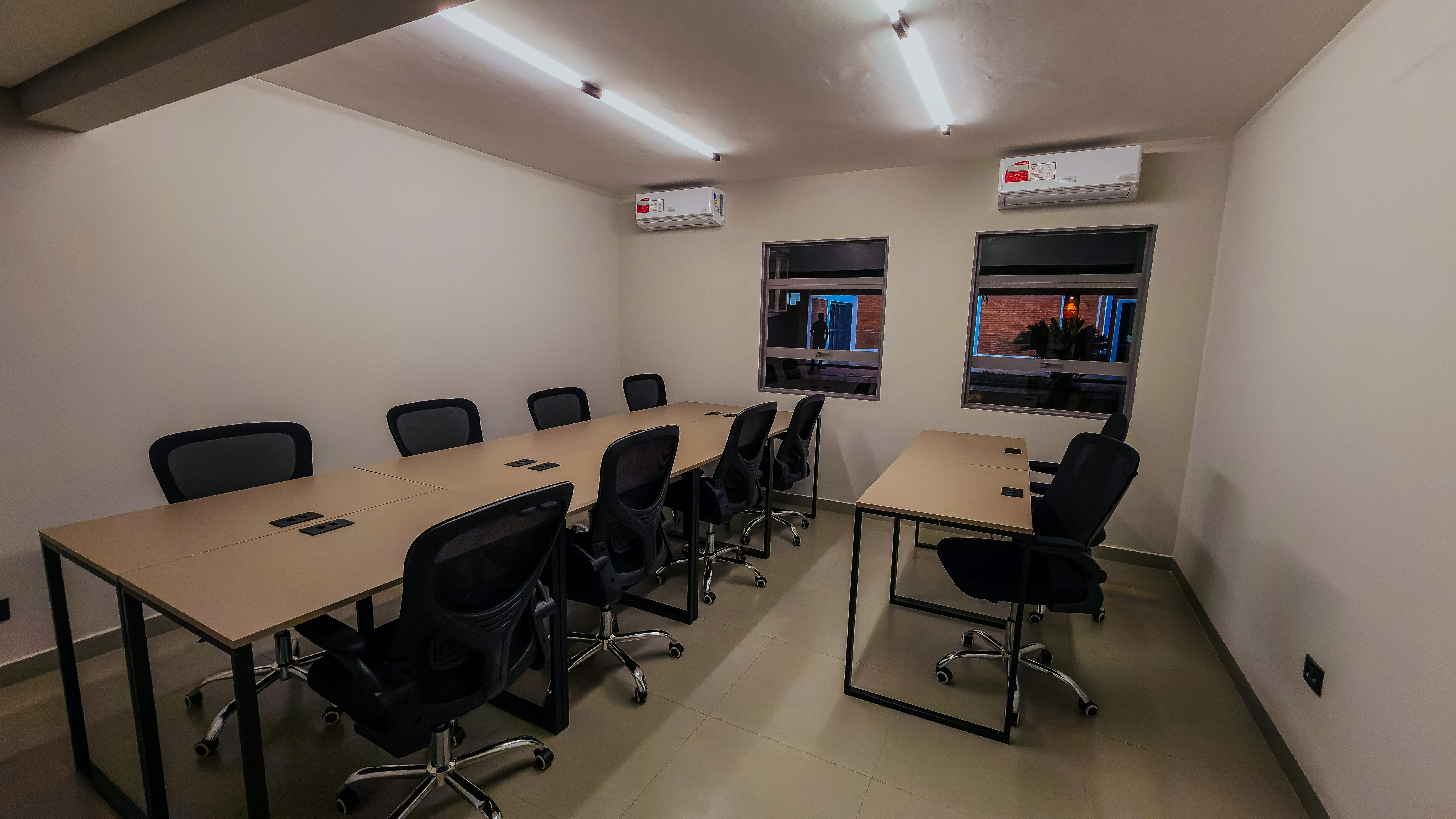 Foto da sala Escritório privativo para 10 posições · 10 a 20 m² em Jardim dos Estados, Campo Grande (1/3)