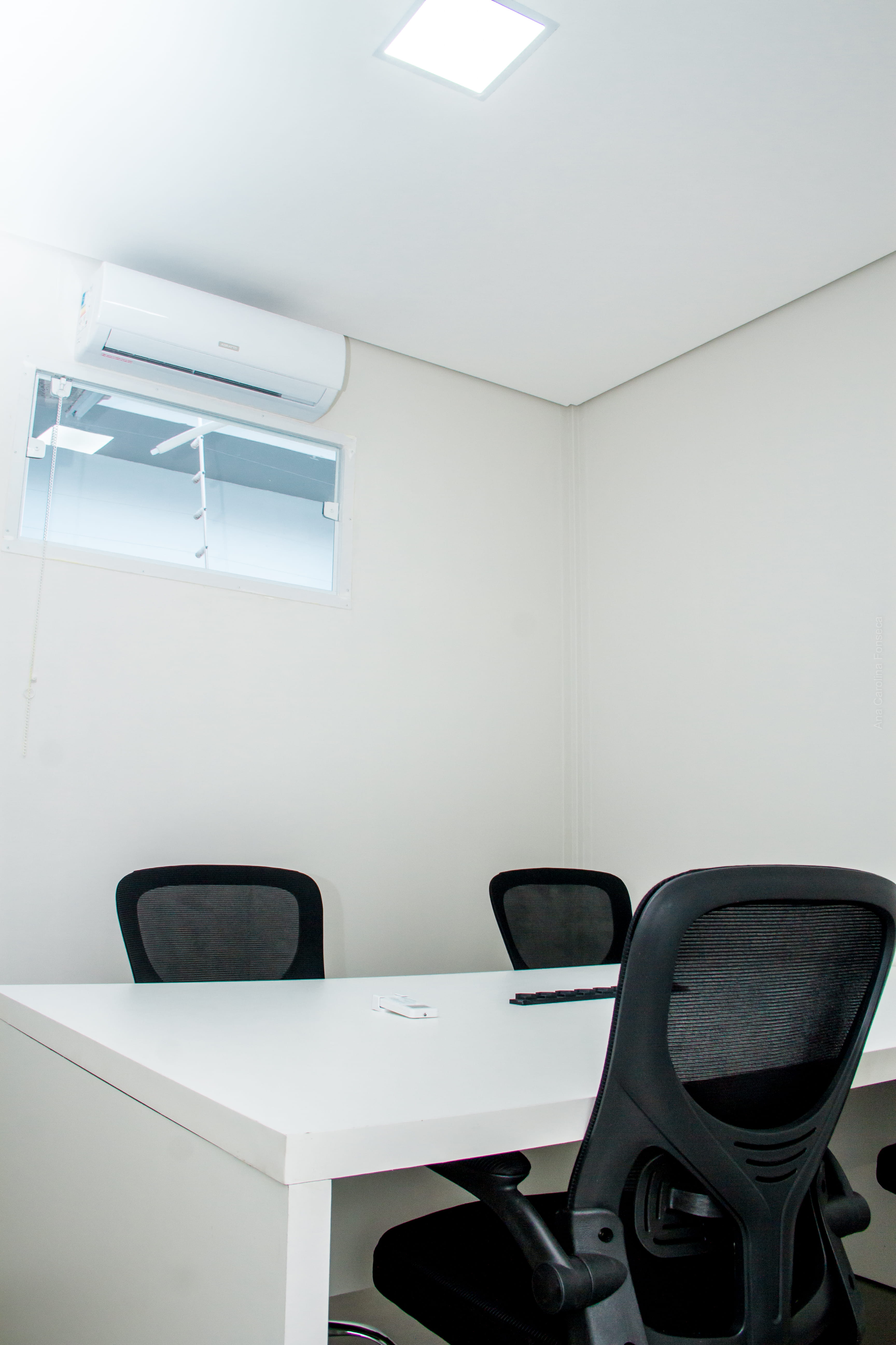 Foto de la sala Oficina privada para 4 puestos · 0 a 10 m² en Jardim dos Estados, Campo Grande (1/3)