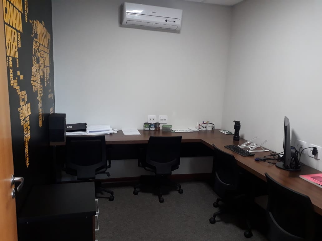 Foto da sala Escritório privativo para 5 posições · 0 a 10 m² em Estoril, Belo Horizonte (1/3)