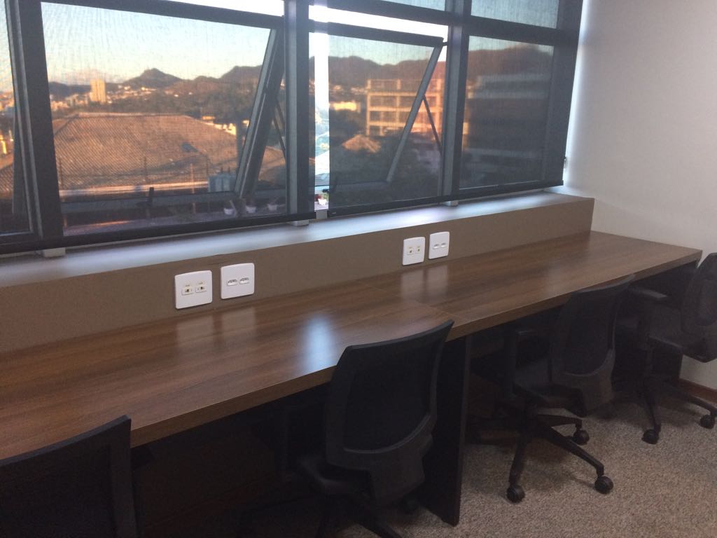 Foto de la sala Oficina privada para 7 puestos · 10 a 20 m² en Estoril, Belo Horizonte (3/3)