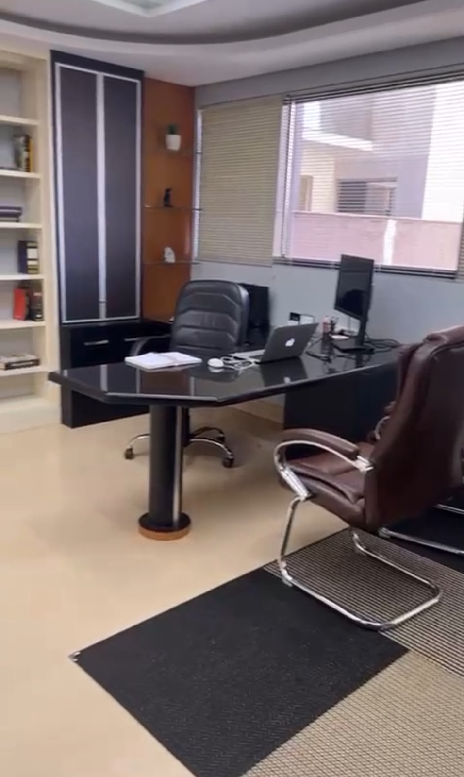 Foto da sala Sala de Atendimento Desbrava — Desbrava Coworking (3/13)