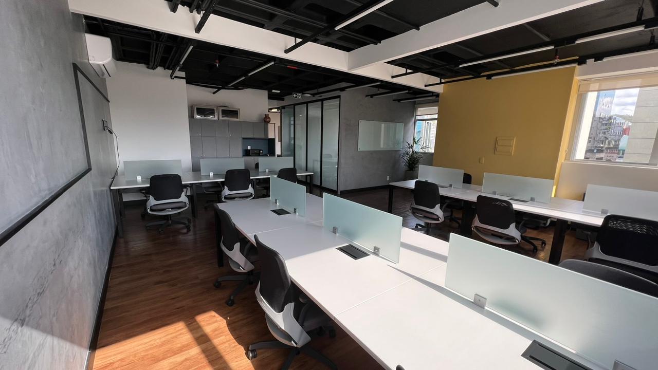 Foto da sala Escritório privativo para 26 posições · 90 a 100 m² em Savassi, Belo Horizonte (1/3)