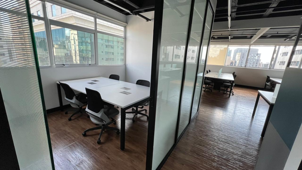Foto da sala Escritório privativo para 26 posições · 90 a 100 m² em Savassi, Belo Horizonte (3/3)