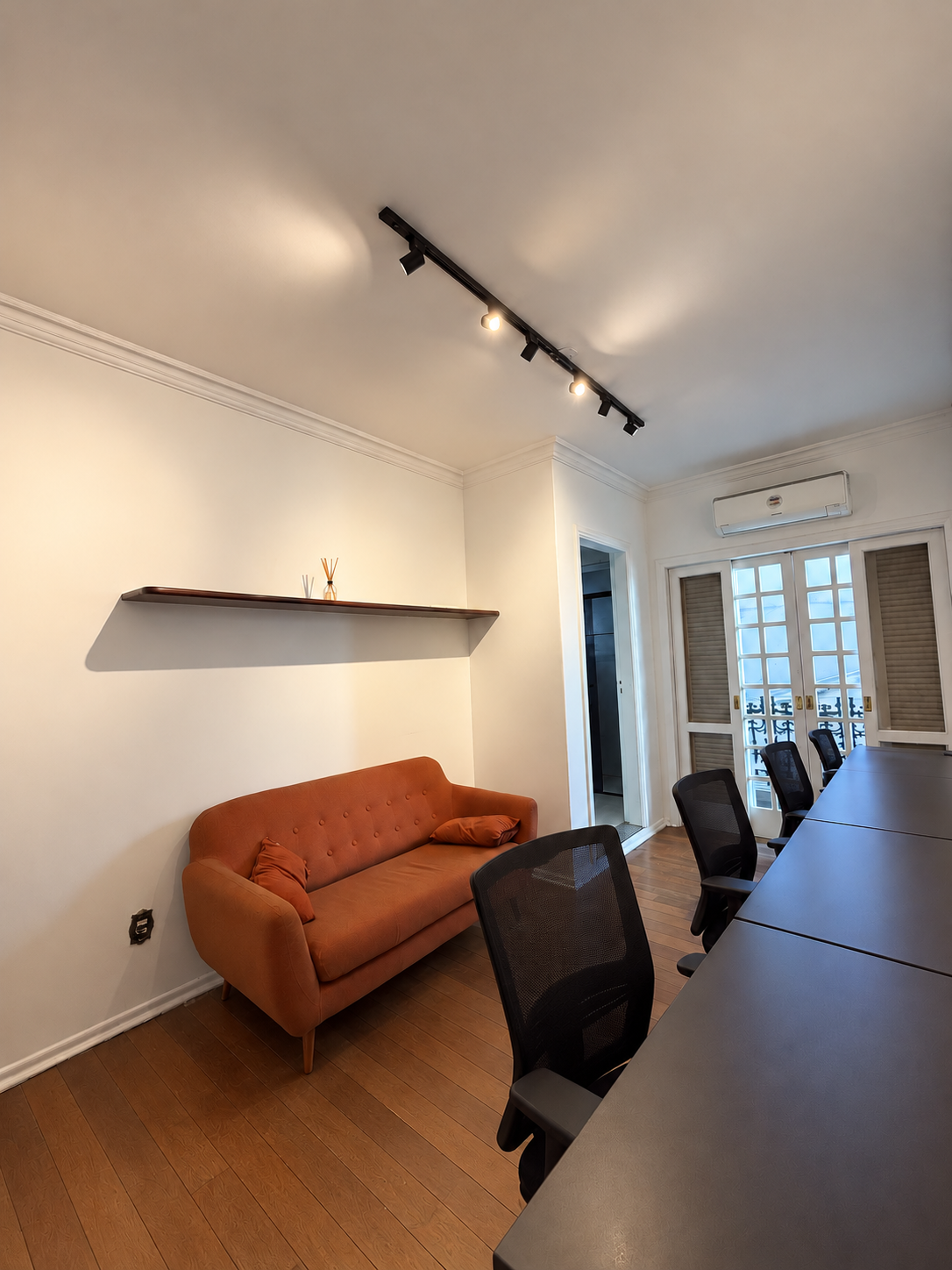 Foto da sala Escritório privativo para 6 posições · 10 a 20 m² em Jardim Paulistano, Sorocaba (3/3)