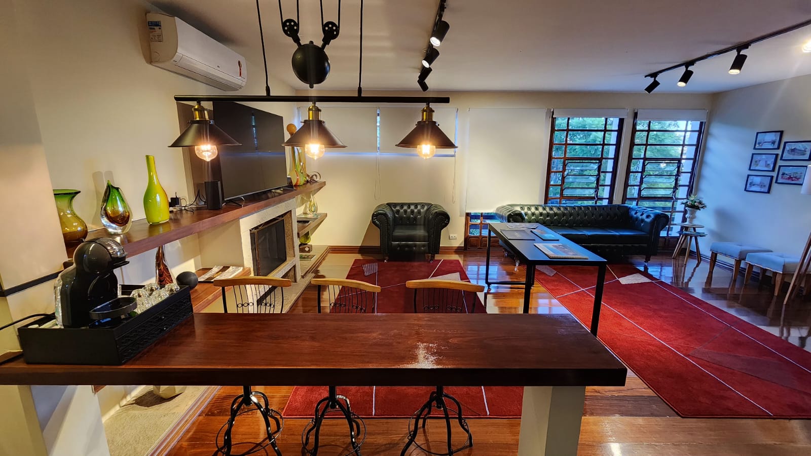 Foto da sala Lounge Reuniões Eventos gravações e Podcast — 888 Hub Coworking (5/10)