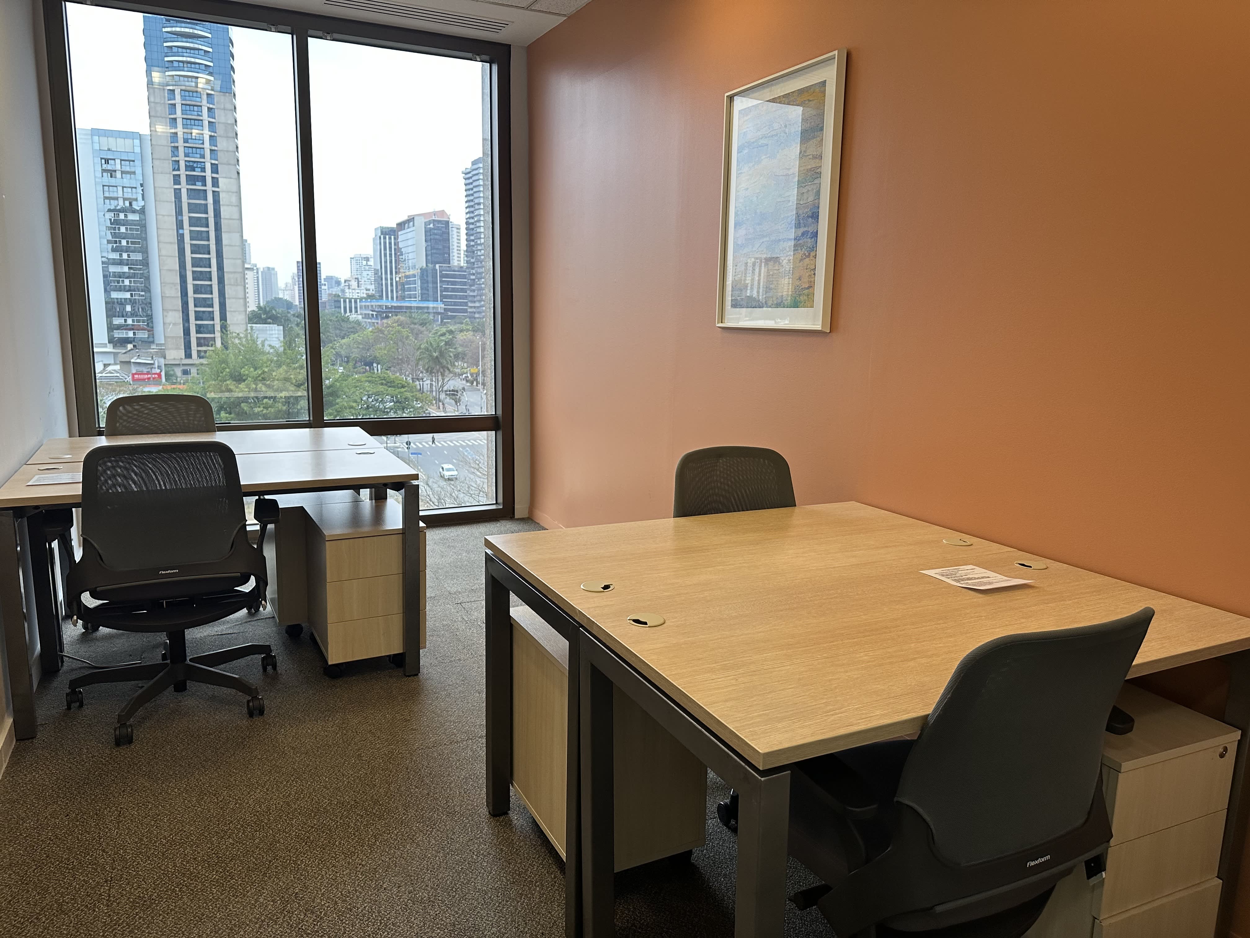 Foto da sala Escritório privativo para 13 posições · 20 a 30 m² em Itaim Bibi, São Paulo (2/2)