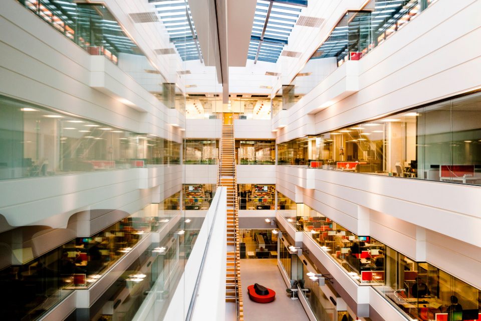 IP Group lidera £4M en Matter Machine: IA para descubrir materiales en Liverpool