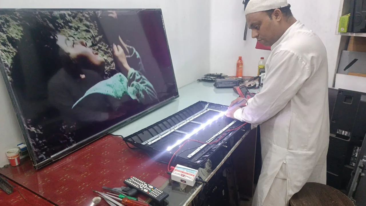 SR Technologies smart TV diagnostics and repair work