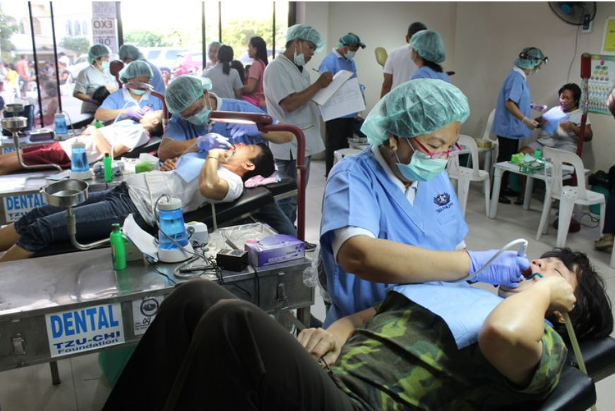 Mandaluyong Catholics experience Buddhist group’s compassion