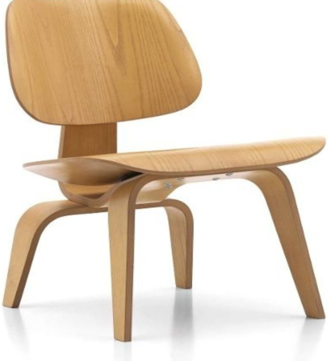 P-01 Poltrona Eames - Poltrona Eames P-01 en multilaminado curvado y enchapado en madera noble. | Alrio Multilaminados