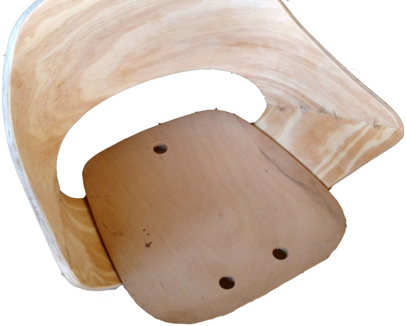 C-06 Asiento y respaldo disociados - Juego de asiento y respaldo C-06 prensados en matriz simultánea compartida. | Alrio Multilaminados