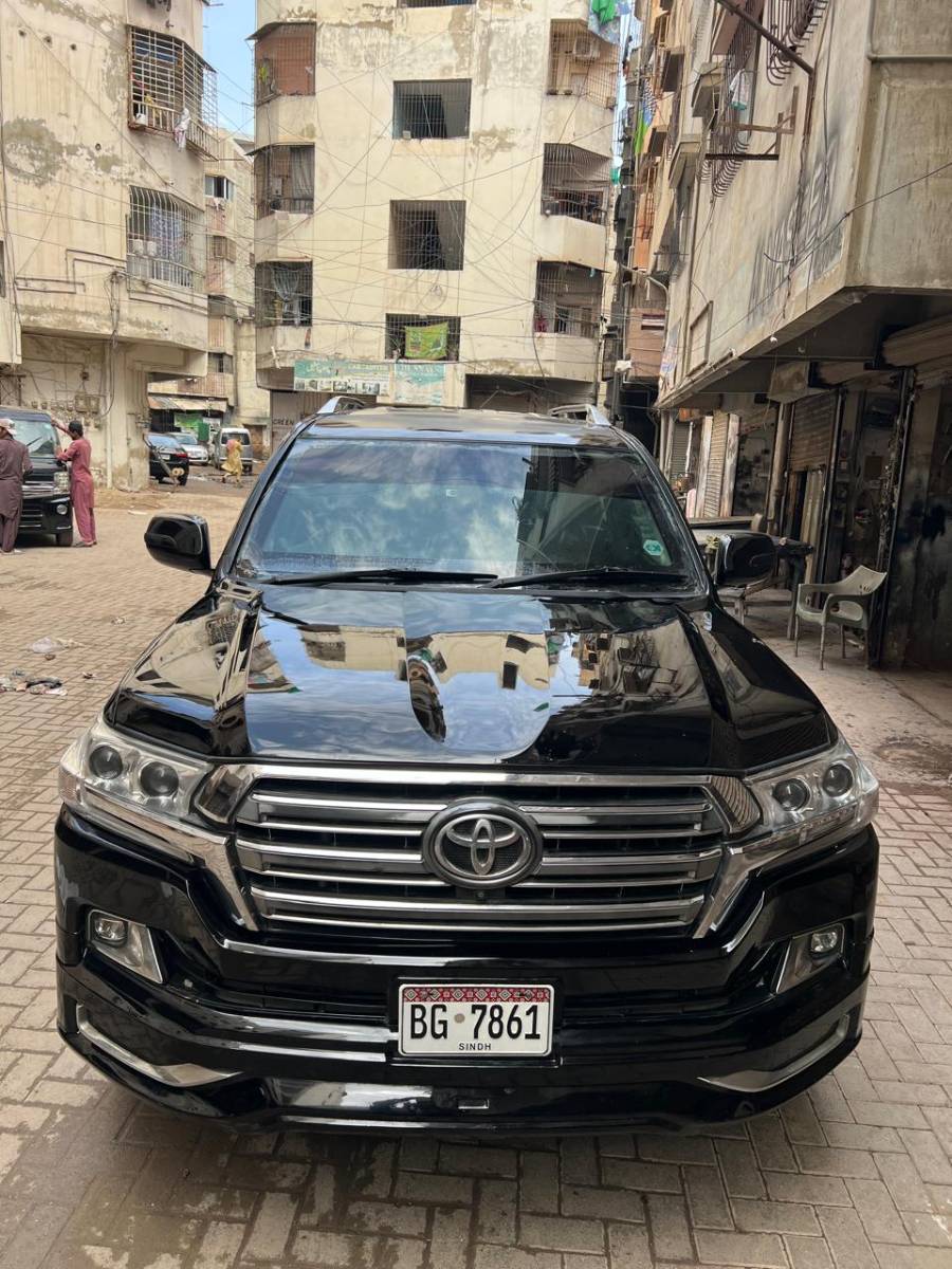 Toyota LAND CRUISER V8 BULLET PROOF 2018