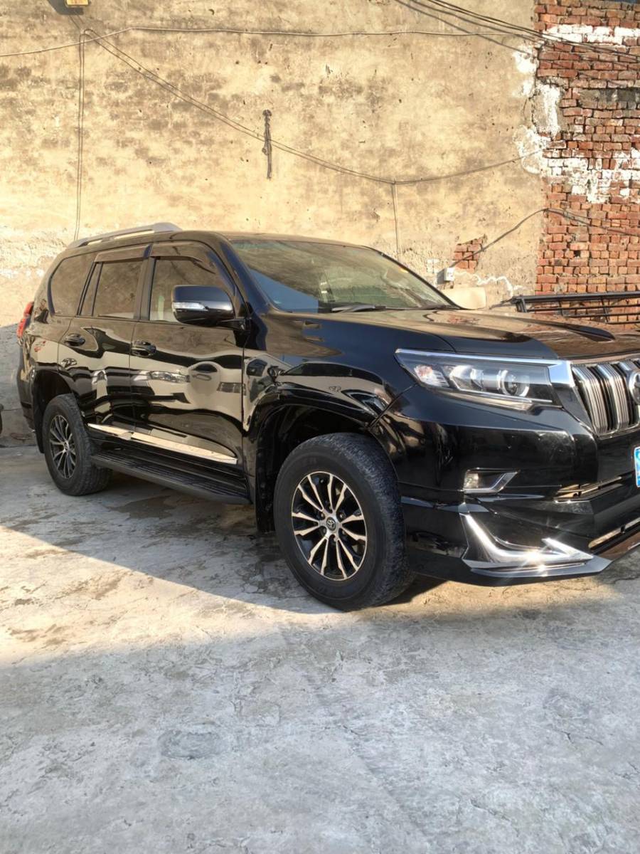 Rent Toyota Prado Tx 2021 in Lahore, Punjab from 4 Brothers Rent A Car - CAR.LO PK
