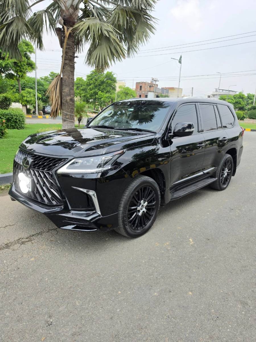 Rent Lexus Lx 570 2022 in Lahore cantt, Lahore, Punjab from Awan tour and rent a car  - CAR.LO PK