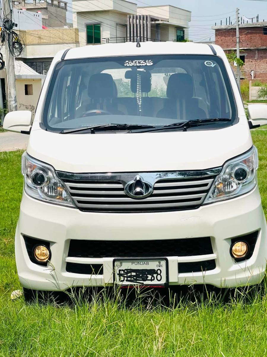 Rent Changan 2025 in G-13 /3 Islamabad, Islamabad, Islamabad Capital Territory from arshadrealtor40 Motors - CAR.LO PK