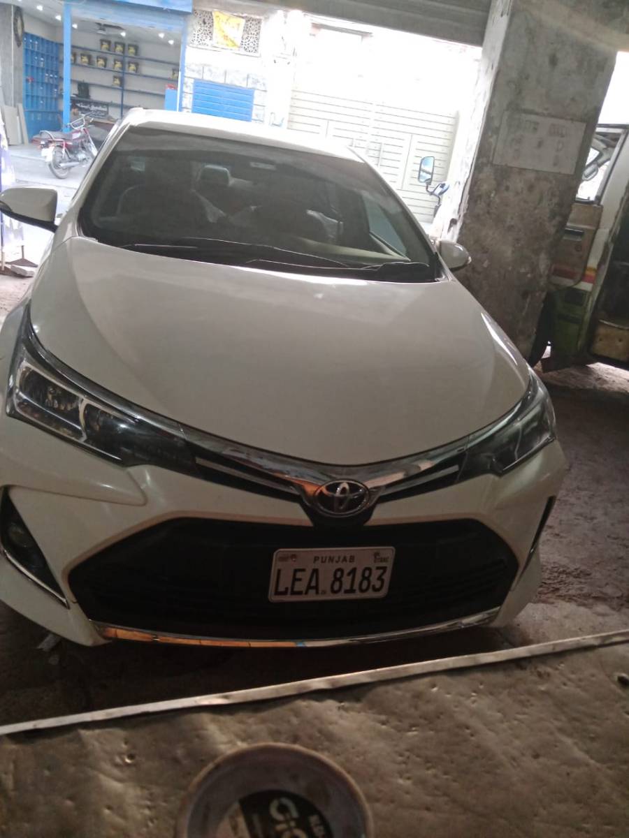 Rent Toyota Corrola Alitis X 2020 in Kacha Phatak Sher Shah Road, Multan, Punjab from harrisbalouch4 Motors - CAR.LO PK
