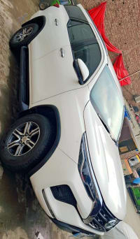 Toyota Fortuner G 2.7 2025 rental in 1st Floor, E 249 Gulistan Colony Walton Road, Lahore, Punjab - Photo 3