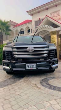 Toyota Land Cruiser Zx V8 2023 rental in Lahore, Punjab - Photo 2