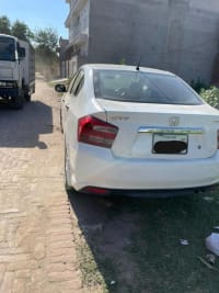 Honda City 1.3 I-vtec 2019 rental in Kacha Phatak Sher Shah Road, Multan, Punjab - Photo 2