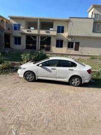 Honda City 1.3 I-vtec 2019 rental in Kacha Phatak Sher Shah Road, Multan, Punjab - Photo 3