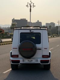 Mercedes-benz G-wagon Brabus G800 2022 rental in Mian plaza, near MCB Bank Civic Centre Block D 2 Phase 1 Johar Town, Lahore, Punjab - Photo 2