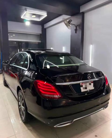 Mercedes-Benz Mercedes Benz 2020
