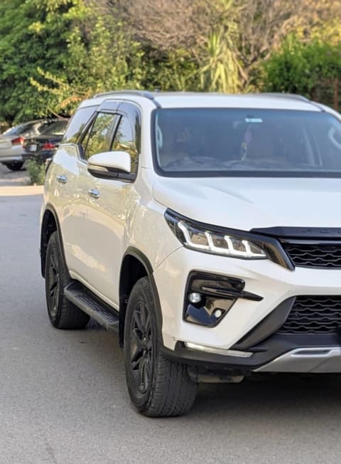 Toyota LEGENDAR GR 2024