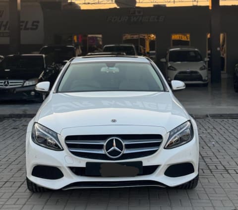 Mercedes-Benz 2026