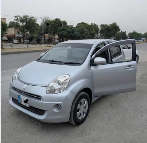 Toyota Passo 2015
