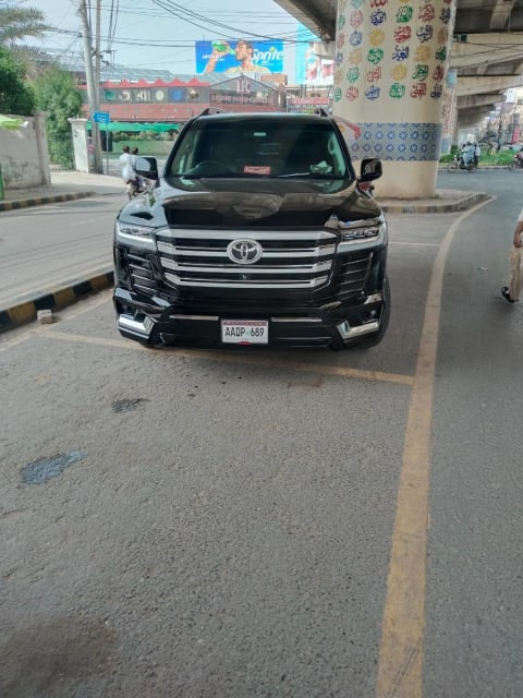 Toyota LC 300 2025