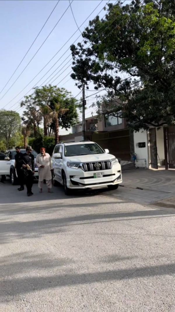 Rent Toyota Prado 2014 in Cantt, Lahore, Punjab - CAR.LO PK