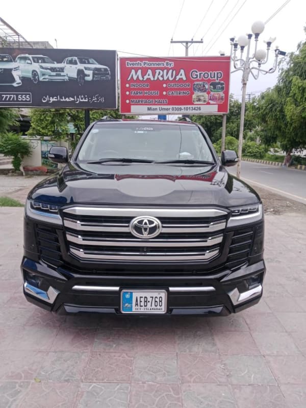 Rent Toyota Land Cruiser Lc 300 Model 2018 2018 in Jhor town D2 block civic center phase 1, Lahore, Punjab - CAR.LO PK