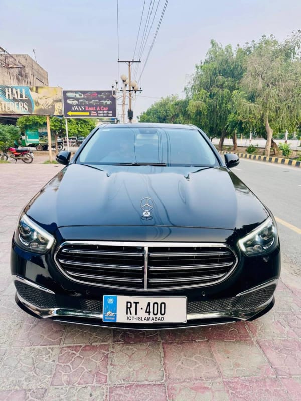 Rent Mercedes-benz 2023 in Johar town D2 block civic center phase 1, Lahore, Punjab - CAR.LO PK