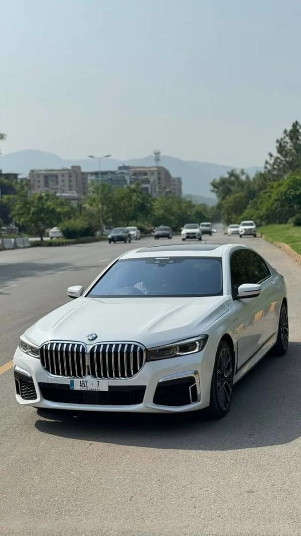 Rent Bmw 7 Series 2023 in Northern Bypass, Link Buch Road, Near BJ Marquee, Basti Mehmood Kot, Multan, Punjab 60700, Pakistan Crown Rent a car Multan, Multan, Punjab - CAR.LO PK