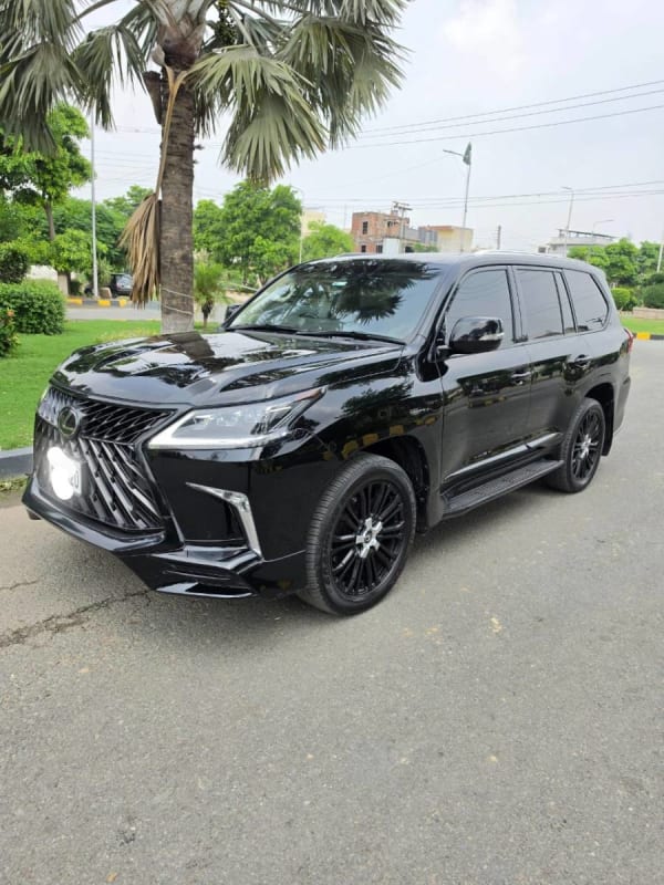 Rent Lexus Lx 570 2022 in Lahore cantt, Lahore, Punjab - CAR.LO PK