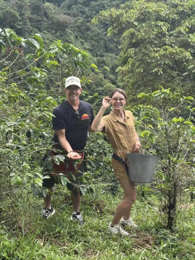 Coffee Tour & Tasting: Local Colombian Finca