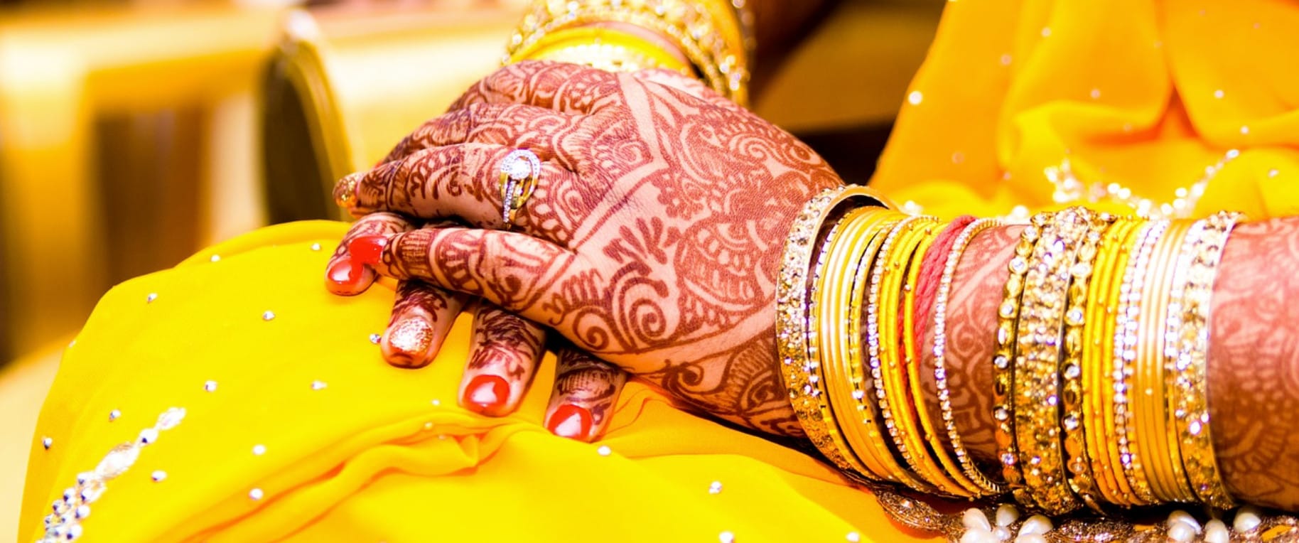 Gold mehendi bangles