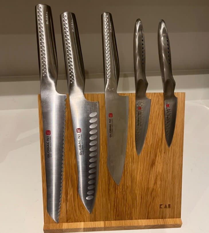 Used magnetic knife block