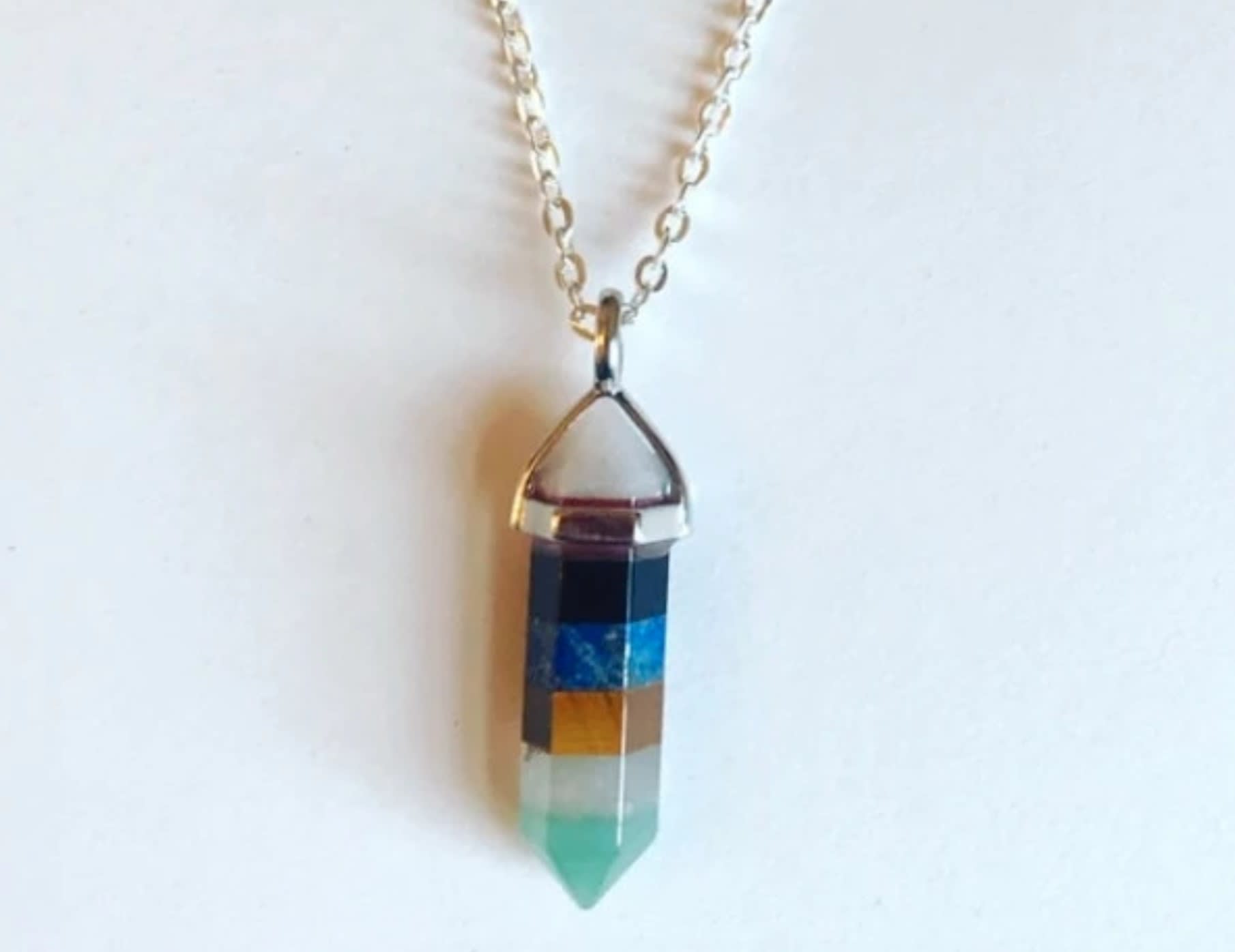 Multicoloured second hand chakra necklace